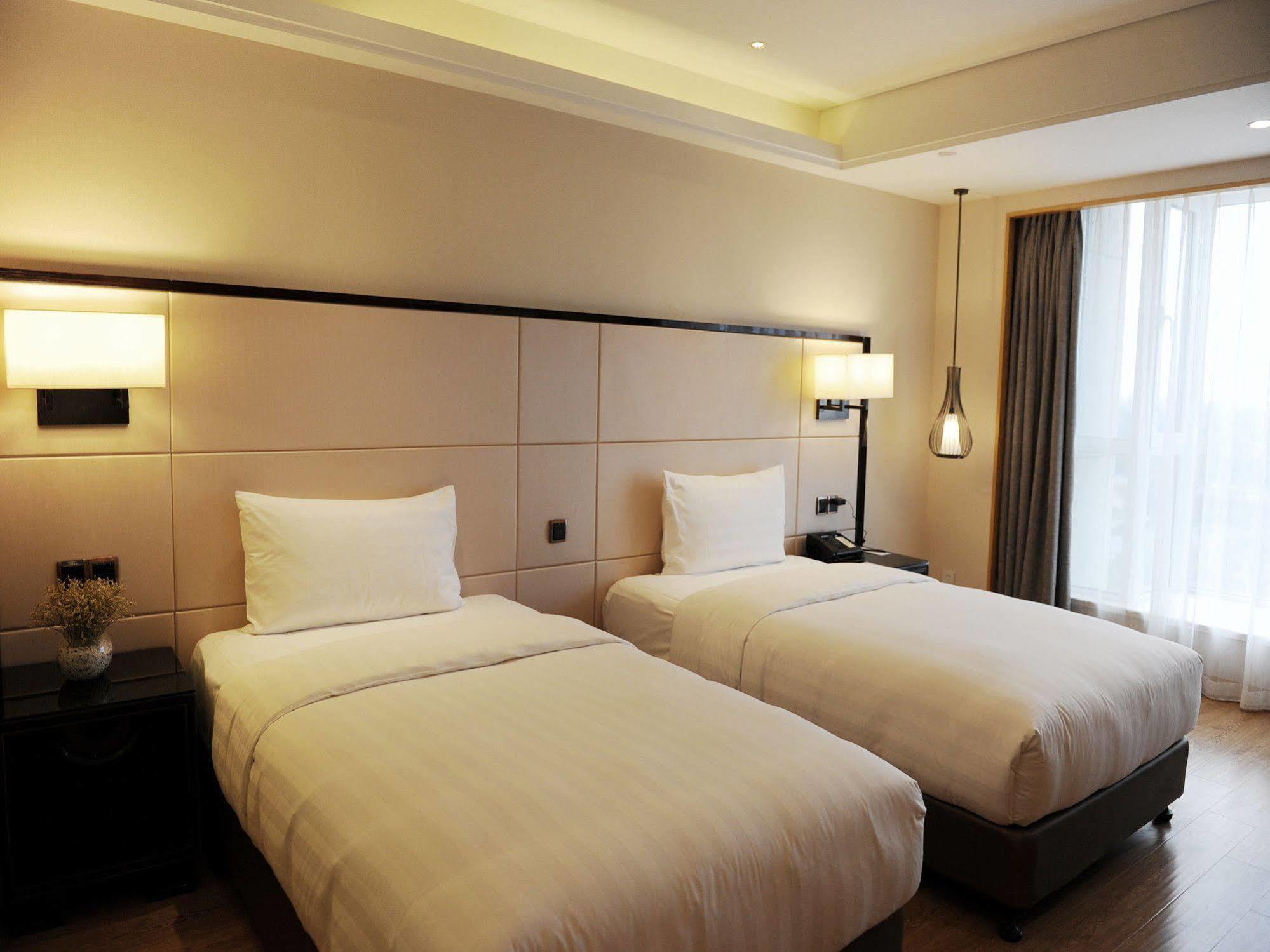 Pullman Qingdao Ziyue Hotel Buitenkant foto